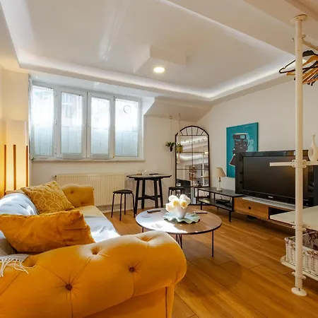 Lägenhet Cosy In Beyoglu Istanbul